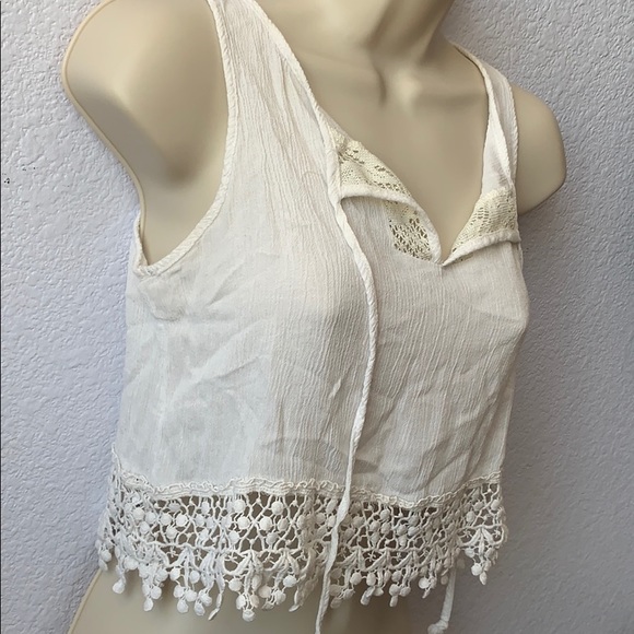 White Cropped Crochet Tank Top - Picture 5 of 6